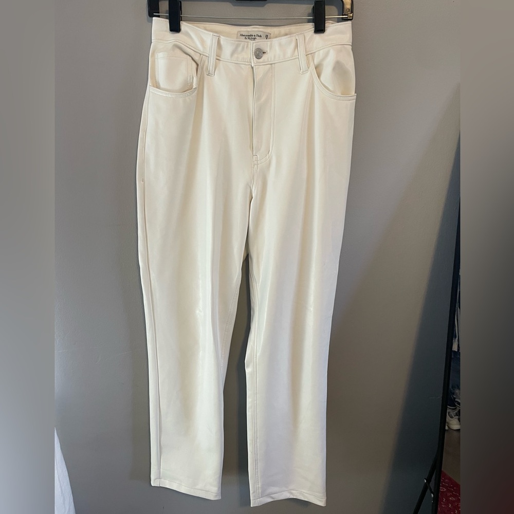 Abercrombie & Fitch The 90’s Straight Ultra High Rise Leather Pants